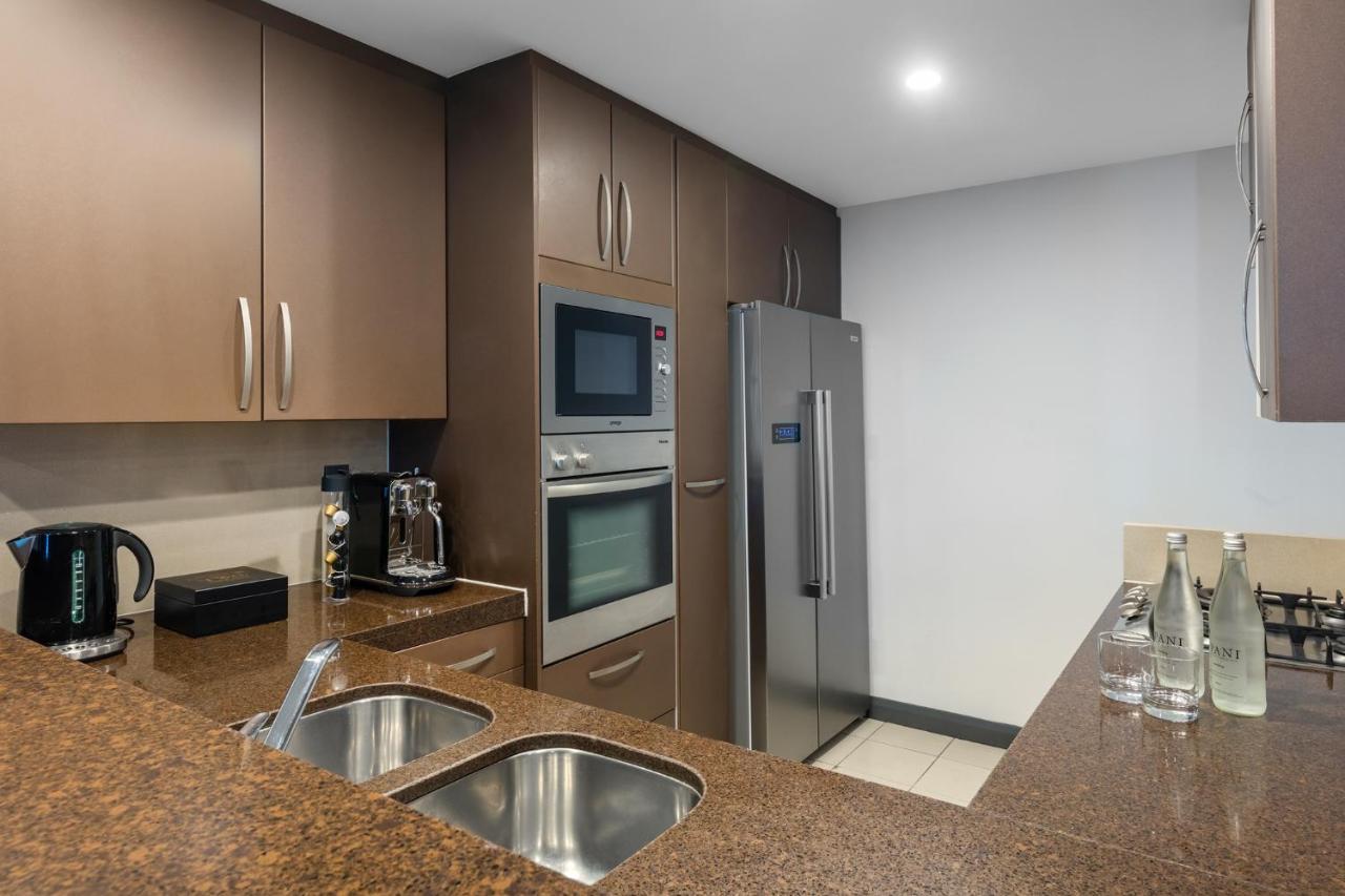 Meriton Suites World Tower, Sidney Exterior foto A kitchen in a serviced apartment
